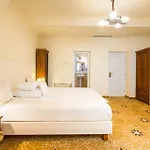 Golden Royal Boutique & Hotel 4*