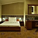 Hotel Golden Royal Boutique &