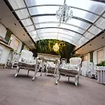 Golden Royal Boutique & Hotel