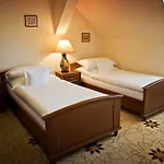 Golden Royal Boutique & Hotel 4*
