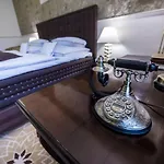 Golden Royal Boutique & Hotel 4*