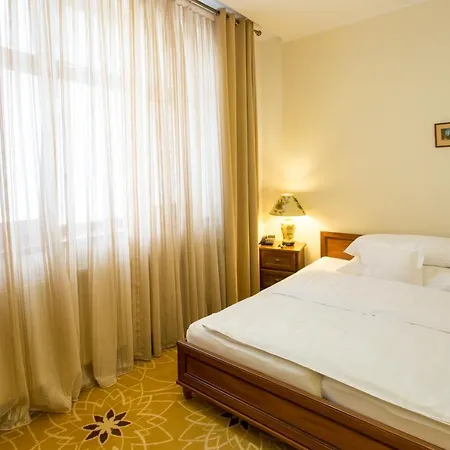Hotel Golden Royal Boutique &