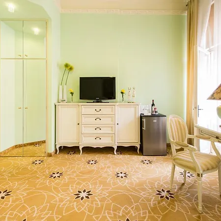 Golden Royal Boutique & Kosice