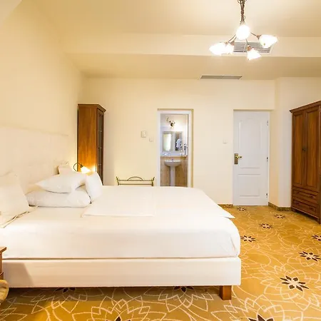 Golden Royal Boutique & Otel 4*