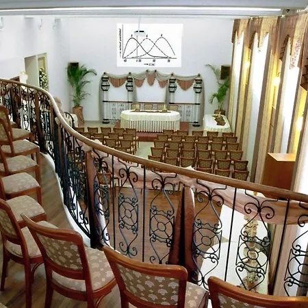 Hotel Golden Royal Boutique & 4*