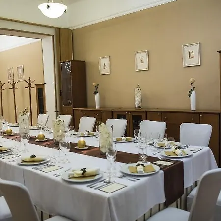 Golden Royal Boutique & Hotel