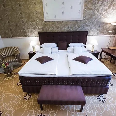 فندق Golden Royal Boutique &