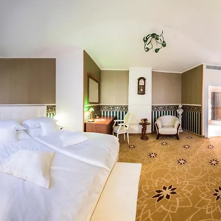 Golden Royal Boutique & Hotel 4*