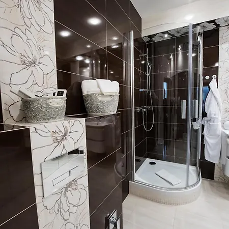 Отель Golden Royal Boutique & Кошице