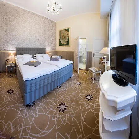 Golden Royal Boutique & Hotel 4*