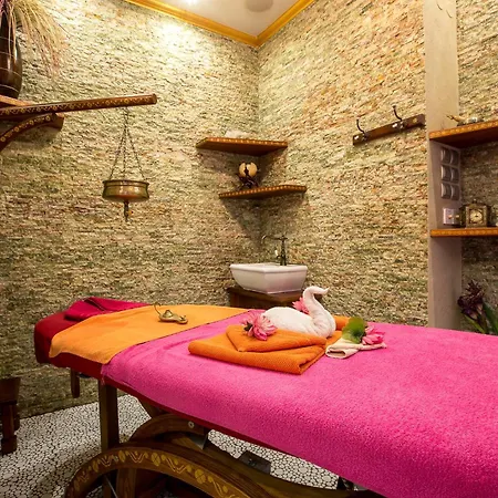 Golden Royal Boutique & Kösice