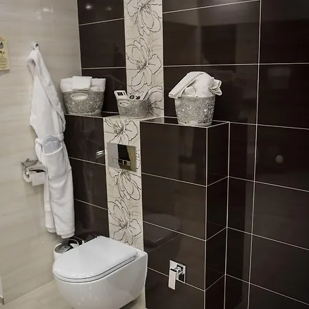 Golden Royal Boutique & Hotel