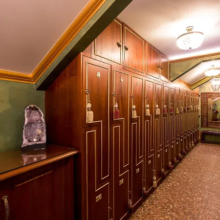 Golden Royal Boutique & Отель 4*