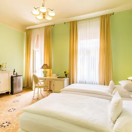 Golden Royal Boutique & Отель 4*