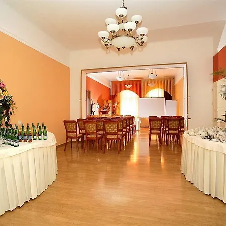 Otel Golden Royal Boutique & Kösice