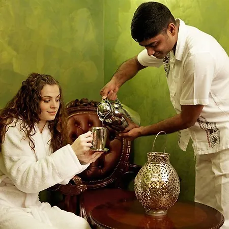 Golden Royal Boutique & Hotel 4*