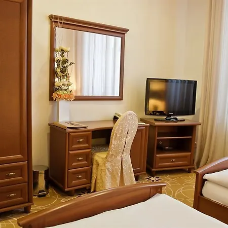 Golden Royal Boutique & 4* Kosice