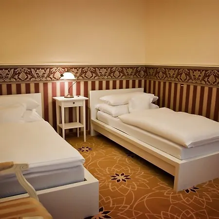 Golden Royal Boutique & 4*