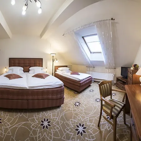 Golden Royal Boutique & Hotel